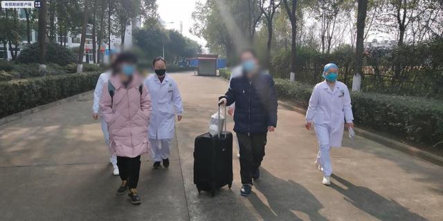罗定市病人院后返乡